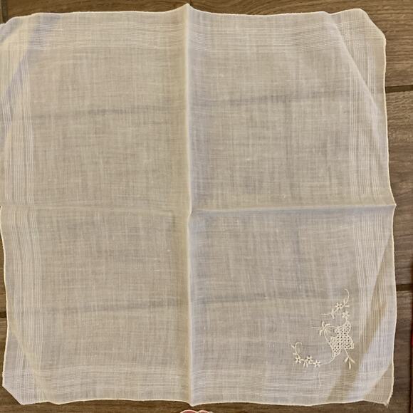 Vintage Hankie Lot Of Ladies Handkerchiefs - Picture 12 of 14